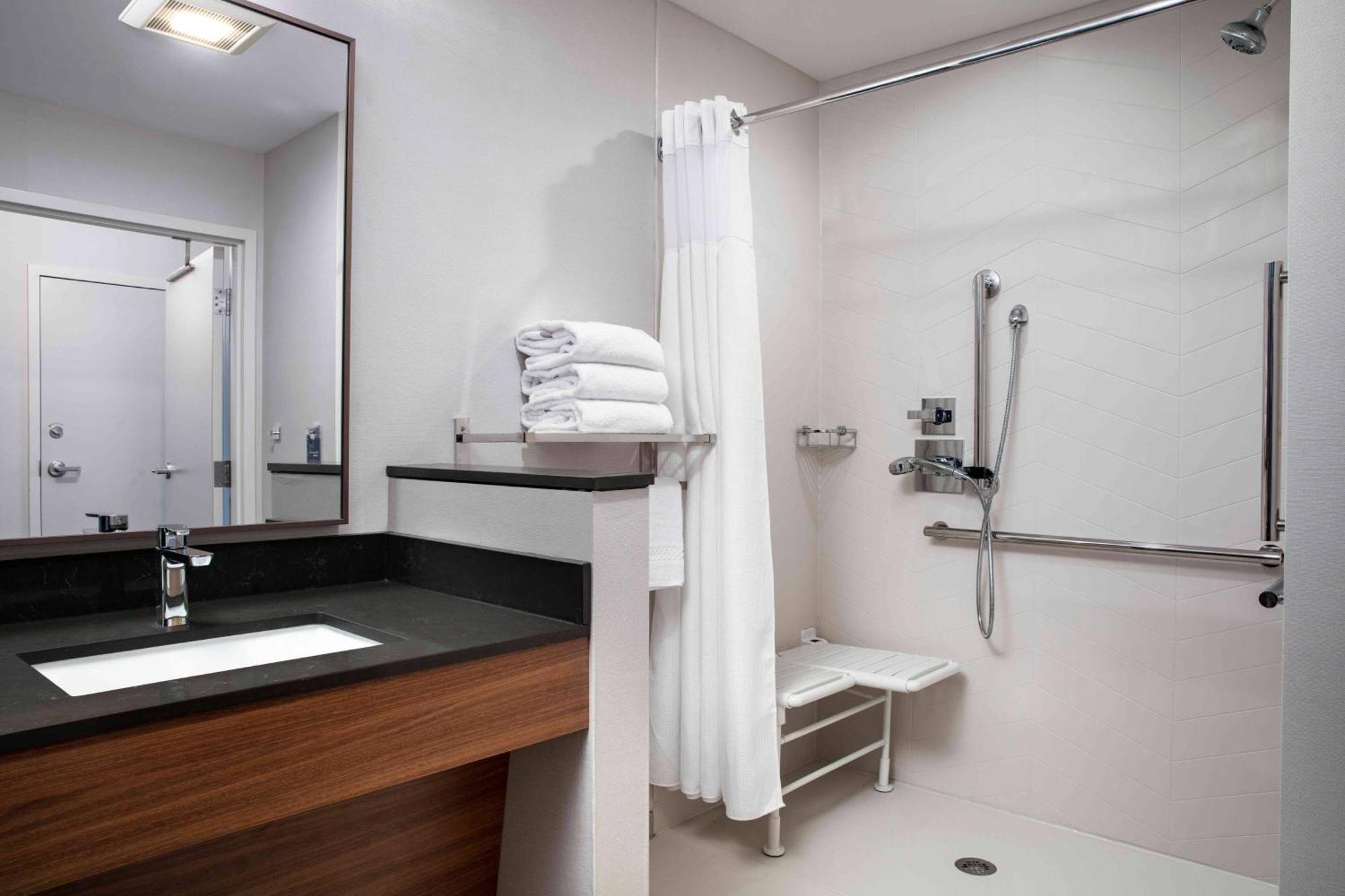 Fairfield By Marriott Inn & Suites 루이스버그 외부 사진